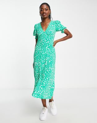 New Look button down midi tea dress in green pattern | ASOS