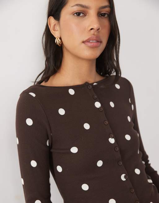 New Look button through long sleeve top in brown polka dot, 3 of 4