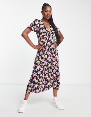 New Look Button Through Midi Tea Dress In Black Floral