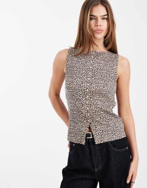 New Look boat neck button through tank top in leopard print