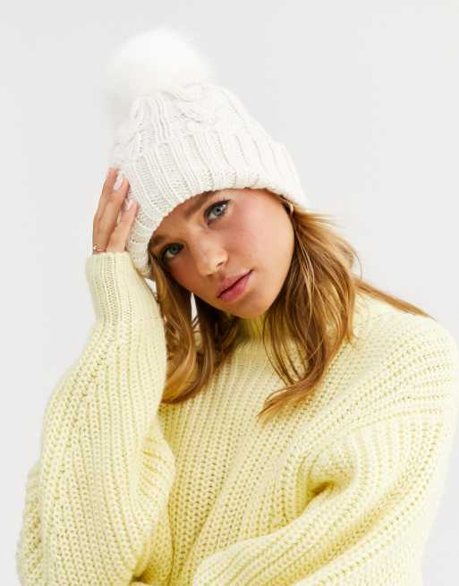 Cream store wooly hat