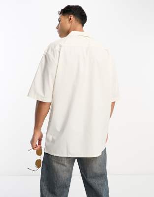 Camicia a maniche corte in popeline bianco sporco con rever - New Look Camicia donna  - immagine3