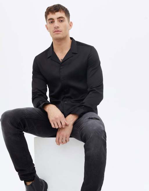 New Look - Camicia a maniche lunghe in raso nero con colletto rever