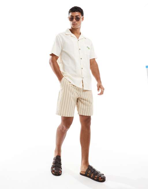 New Look - Camicia effetto lino bianco sporco con ricamo di olive e rever, 2 di 4