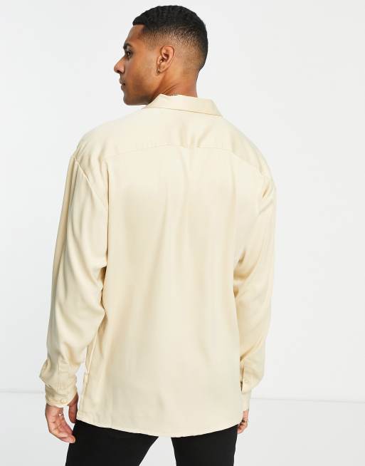 New Look Camicia oversize in raso color champagne a maniche lunghe ASOS