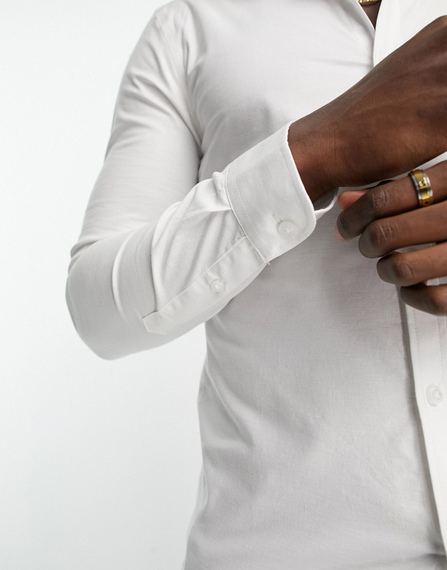Camicia Oxford a maniche lunghe attillata bianca-Bianco - New Look Camicia donna  - immagine3