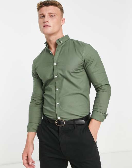 New Look - Camicia Oxford attillata a maniche lunghe kaki scuro