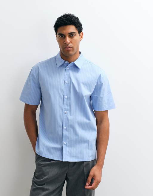 New Look - camisa de popelina a rayas de manga corta en azul, 2 de 5