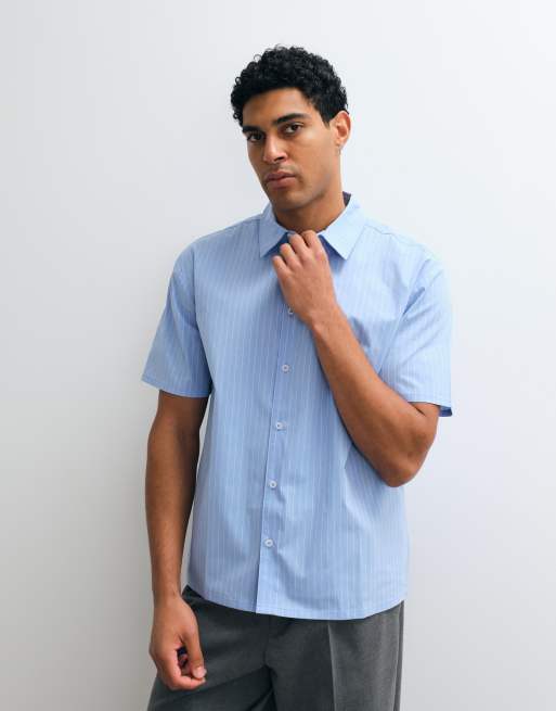New Look - camisa de popelina a rayas de manga corta en azul, 5 de 5