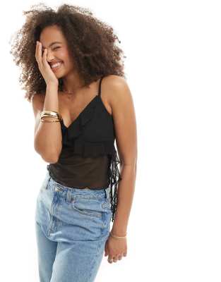 New Look – Camisole-Oberteil aus Netzstoff in Schwarz mit Rüschen und schmalen Trägern