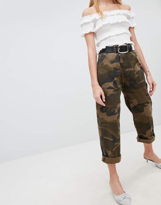 Camo cargo clearance pants new look