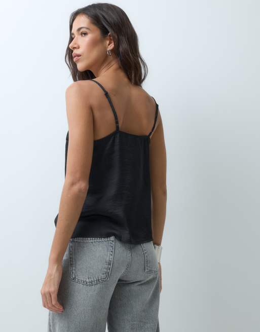 New Look canotta in raso con bordo in pizzo nera, 3 di 5