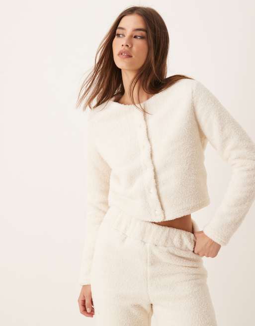 New Look - Cardigan taglio corto color crema in pile borg in coordinato