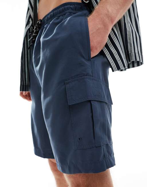 New Look – Cargo-Badeshorts in Marineblau