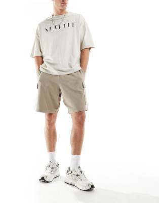 New Look New Look cargo jersey short in stone-Neutral