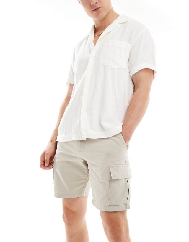 New Look - cargo shorts in stone