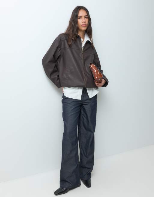 New Look chaqueta oversize efecto piel lavada en marrón oscuro, 2 de 4