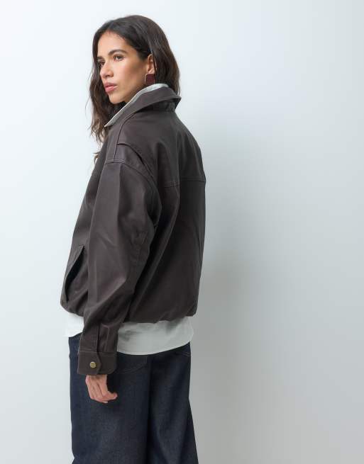 New Look chaqueta oversize efecto piel lavada en marrón oscuro, 3 de 4