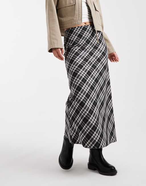 New Look check midi skirt in black, 2 of 5