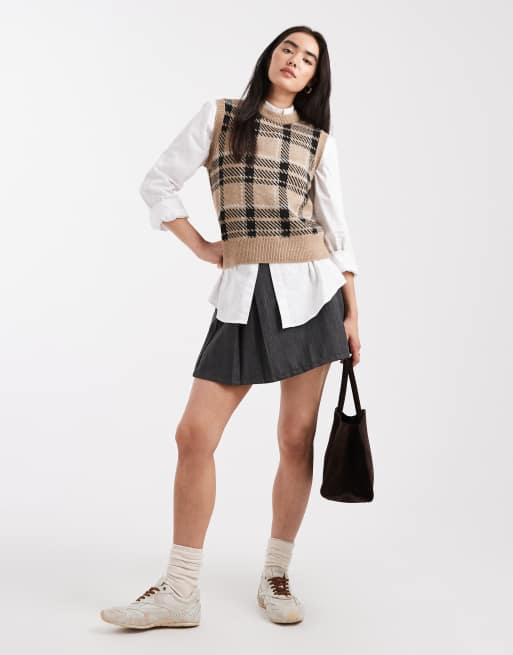 New Look check tabard vest in brown, 2 of 4