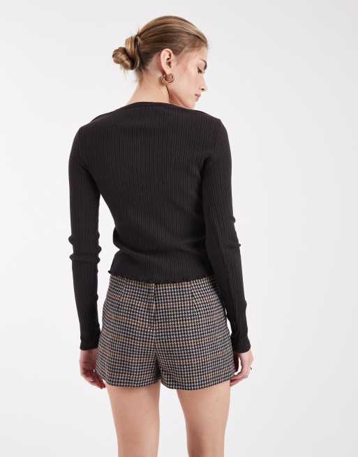 New Look check wrap mini skort in brown, 4 of 5