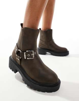 New Look - Chelsea-Bikerstiefel in Braun mit Schnallendetail-Brown