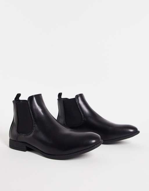 New Look Chelsea Stiefel aus Kunstleder in Schwarz