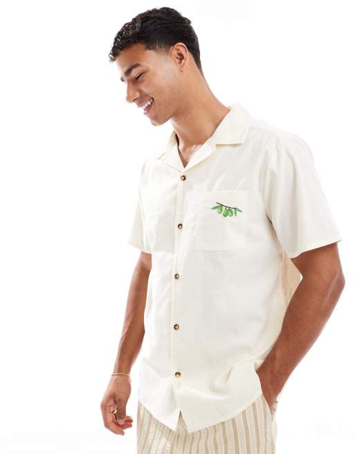 New Look - Chemise en aspect lin avec col à revers et broderie olives - Blanc cassé
