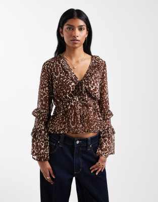 New Look New Look chiffon frill blouse in leopard print-Brown
