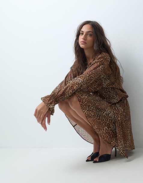 New Look chiffon tie detail mini dress in leopard print