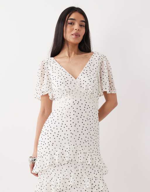 New Look chiffon tiered polka dot maxi dress in cream, 2 of 4