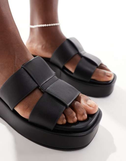 New Look chunky 90s flatform sandal in black