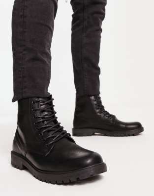Class Act Faux Leather Chunky Platform Boots (Black)