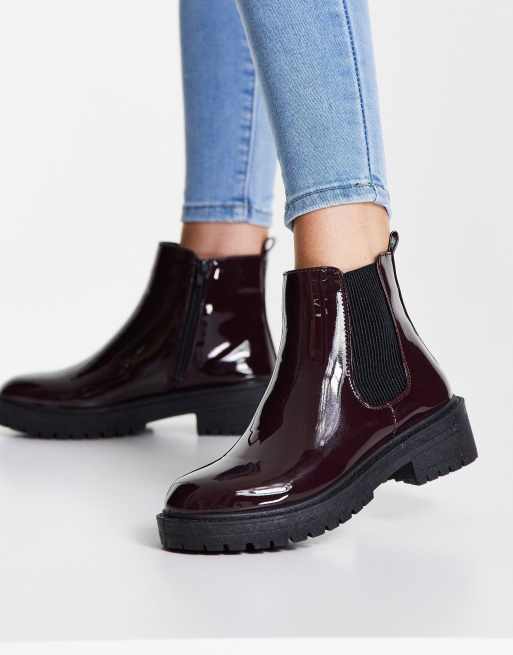 New Look chunky flat chelsea patent boot in red, 2 of 4