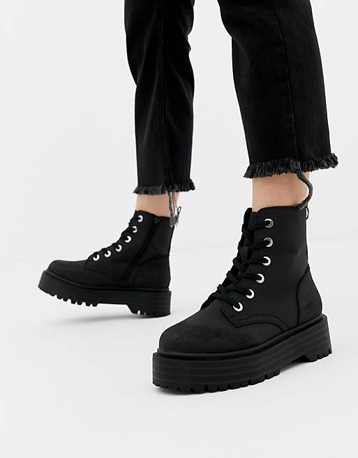 New Look chunky flatform boot in black | ASOS