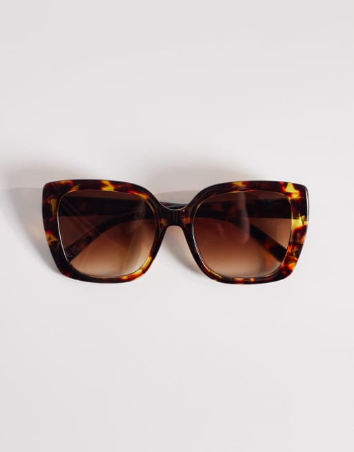 New Look chunky frame sunglasses in brown, 3 of 3