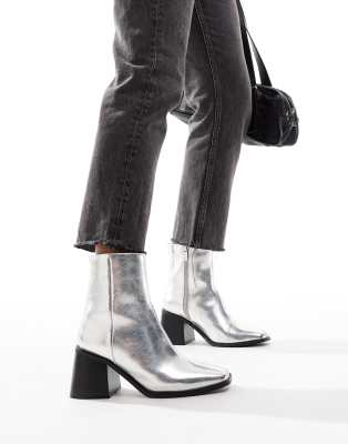 New Look New Look chunky heel mid ankle boot in silver