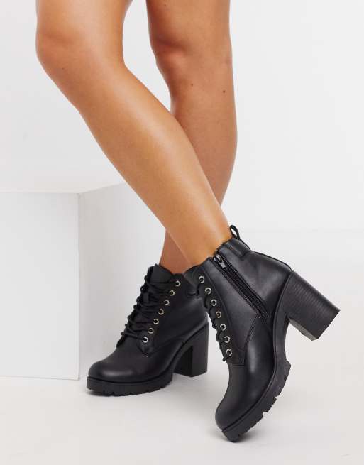 Black lace up hot sale chunky heel boots