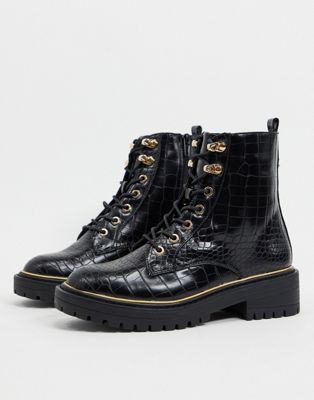 New Look chunky lace up flat boots in 