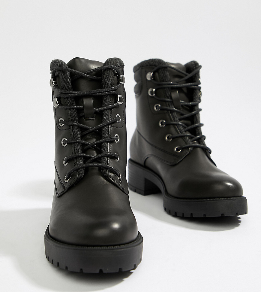 New Look Chunky platta boots med snörning-Svart