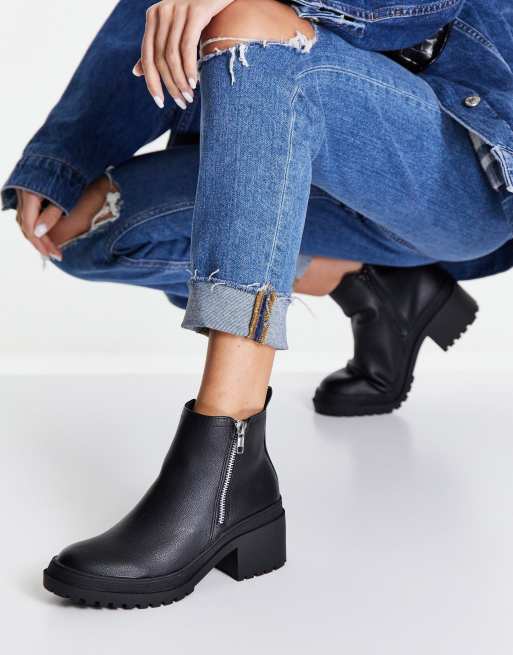 New Look chunky side zip heeled boot in black