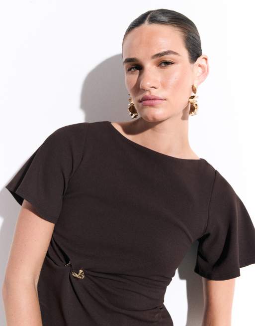 New Look cinched tee with gold trim detail in brown, 3 of 8