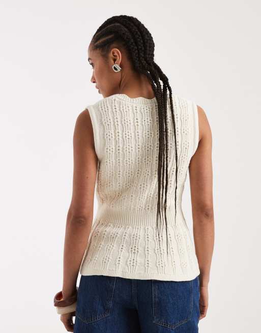 New Look cinched waist knitted waistcoat in cream, 3 of 4