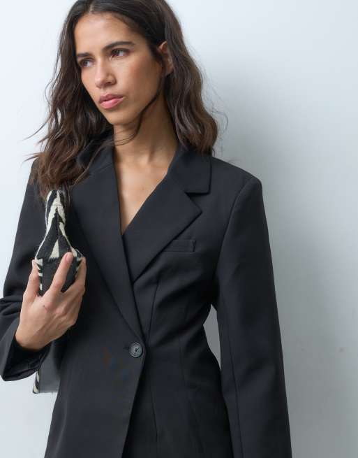 New Look cinched waist power shoulder blazer in black, 2 of 5
