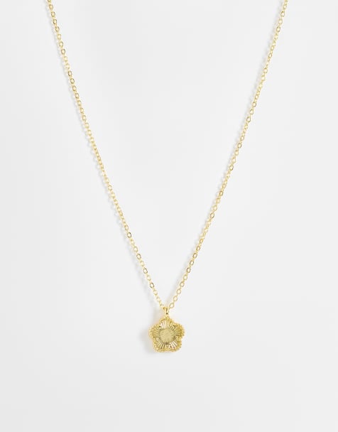 New Look clover flower gold plated necklace in gold - view 1