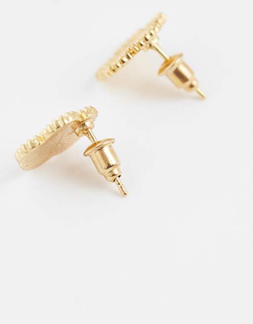 New Look clover flower stud gold plated earrings in gold , 3 of 4