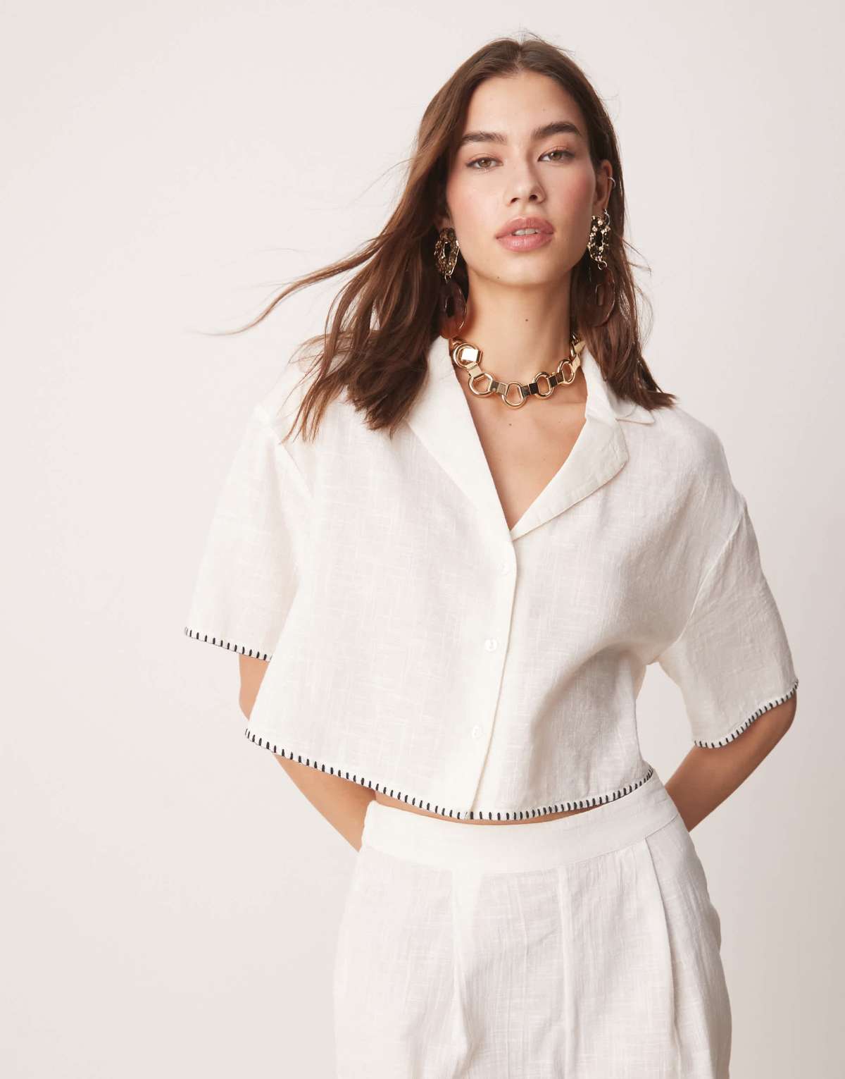 New Look co-ord blanket stitch cropped shirt in cream