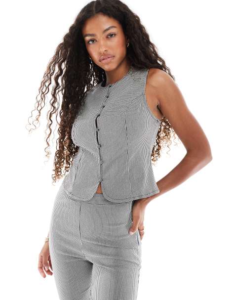 New Look co-ord gingham button down waistcoat in black - view 1