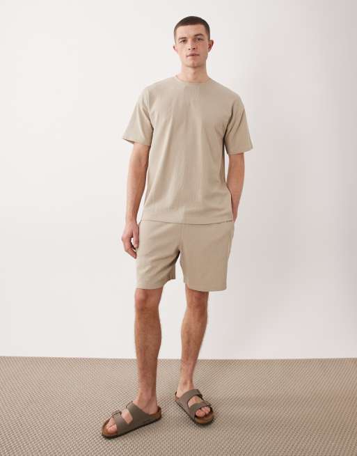 New Look - Co-ord set van oversized T-shirt en short van wafelstof in zandkleur