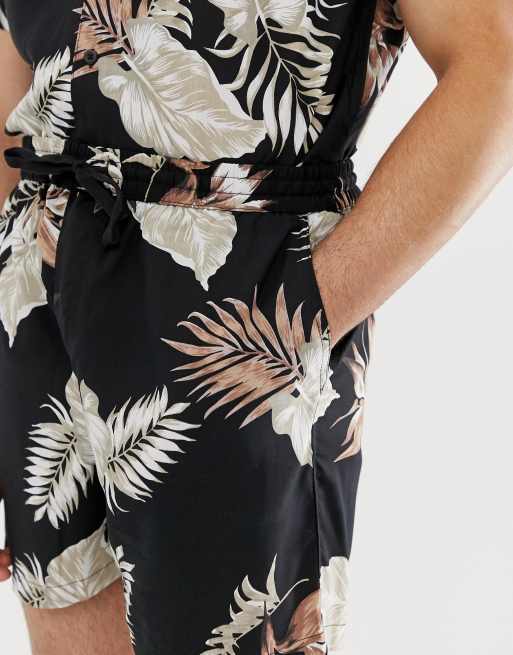 New Look co-ord shorts with leaf print in black, 3 of 4